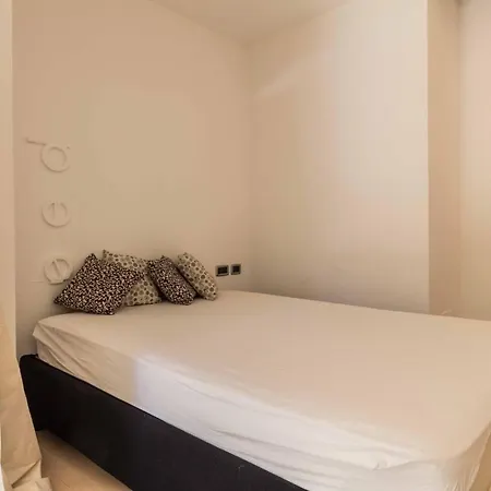 Lungolago Holiday Home - Affitti Brevi Italia Lecco Exterior photo
