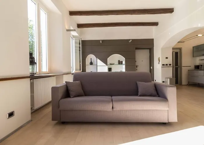 Lungolago Holiday Home - Affitti Brevi Italia